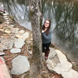 Meet your Posher, Brooke
